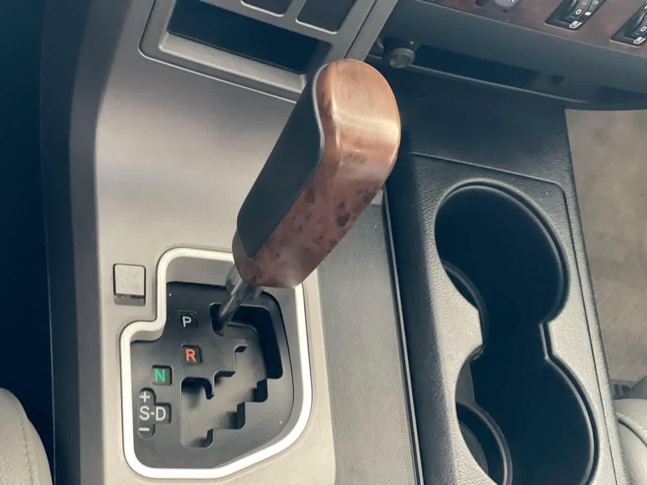Thumbnail: 2010 Toyota Tundra - 20