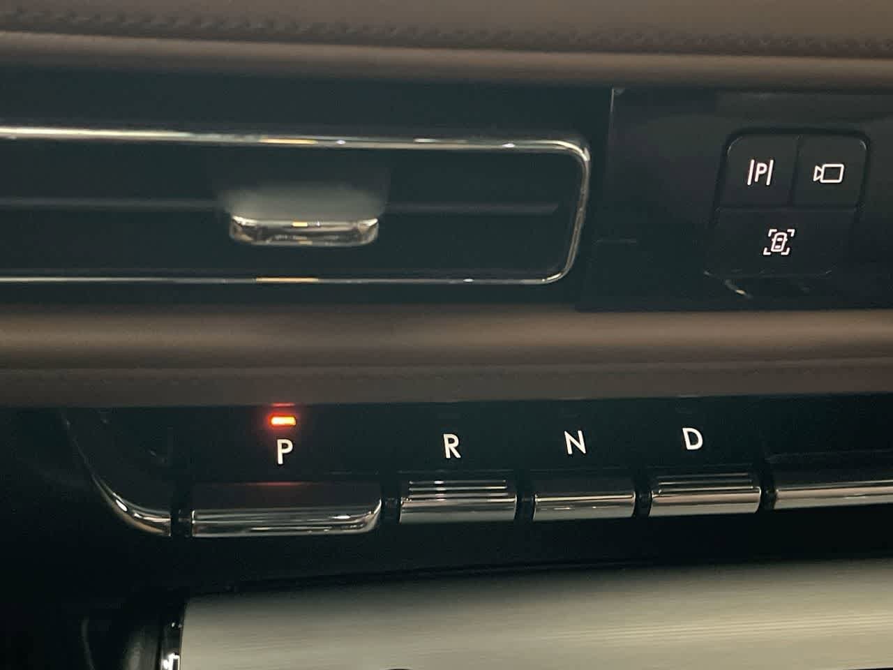 Thumbnail: 2023 Lincoln Aviator - 20