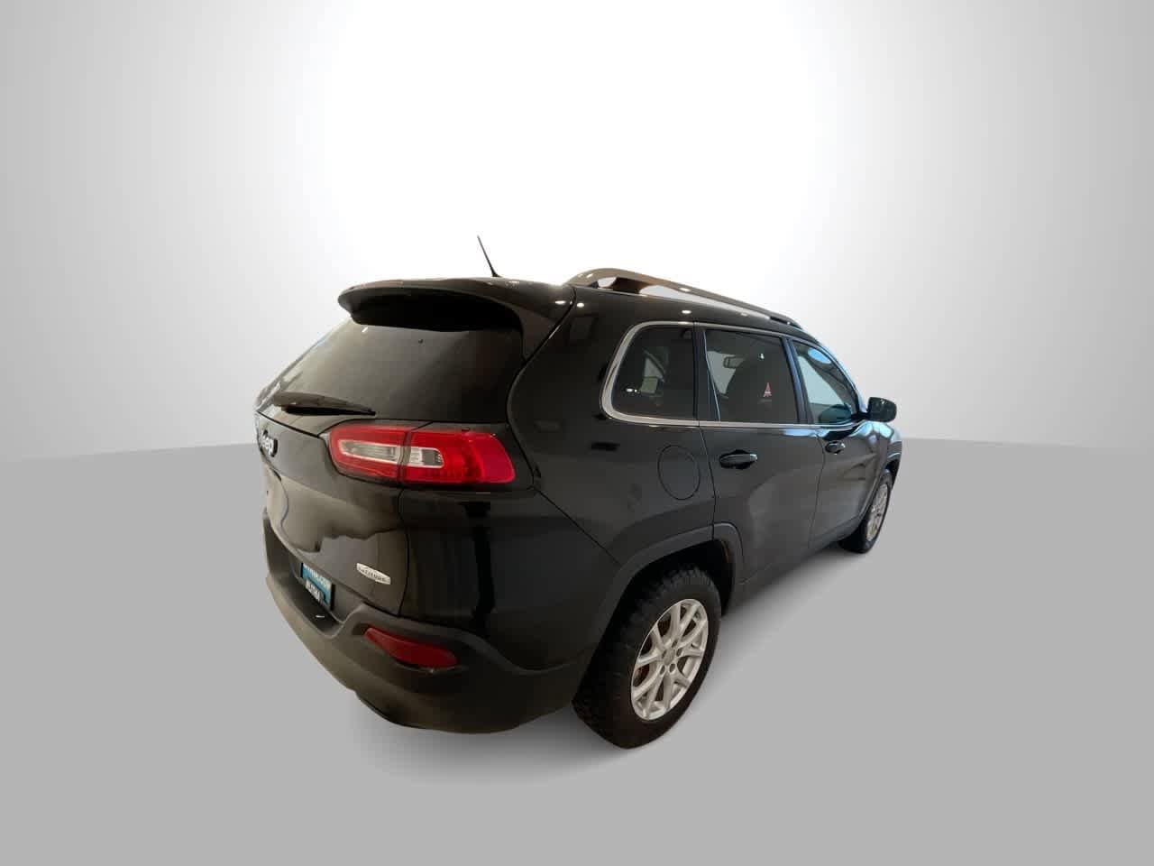 Thumbnail: 2015 Jeep Cherokee - 8