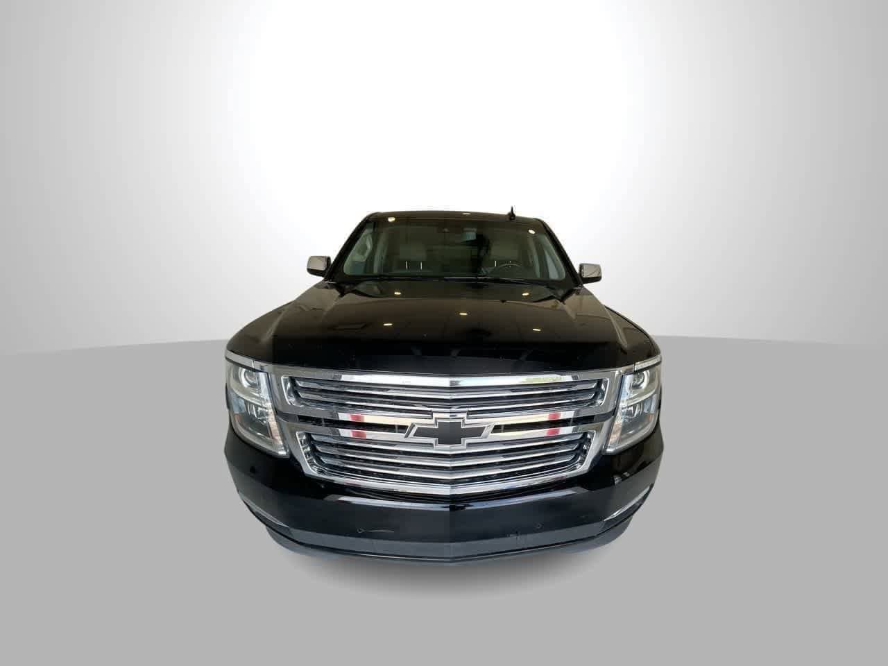 Thumbnail: 2020 Chevrolet Suburban - 3