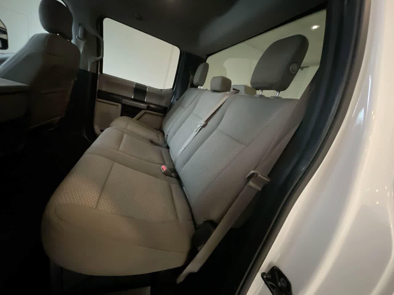 Thumbnail: 2017 Ford Econoline - 21