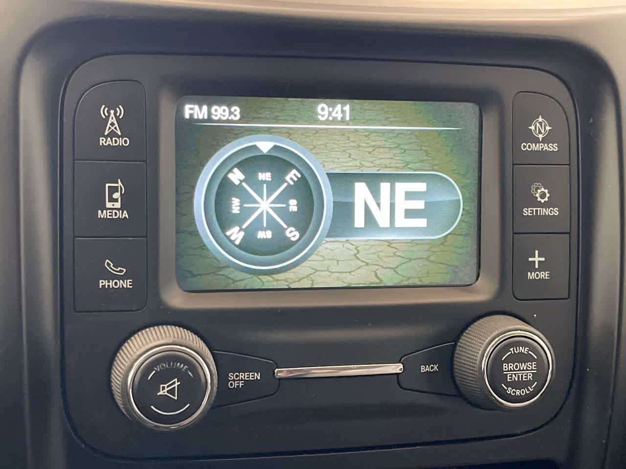 Thumbnail: 2016 Jeep Cherokee - 18