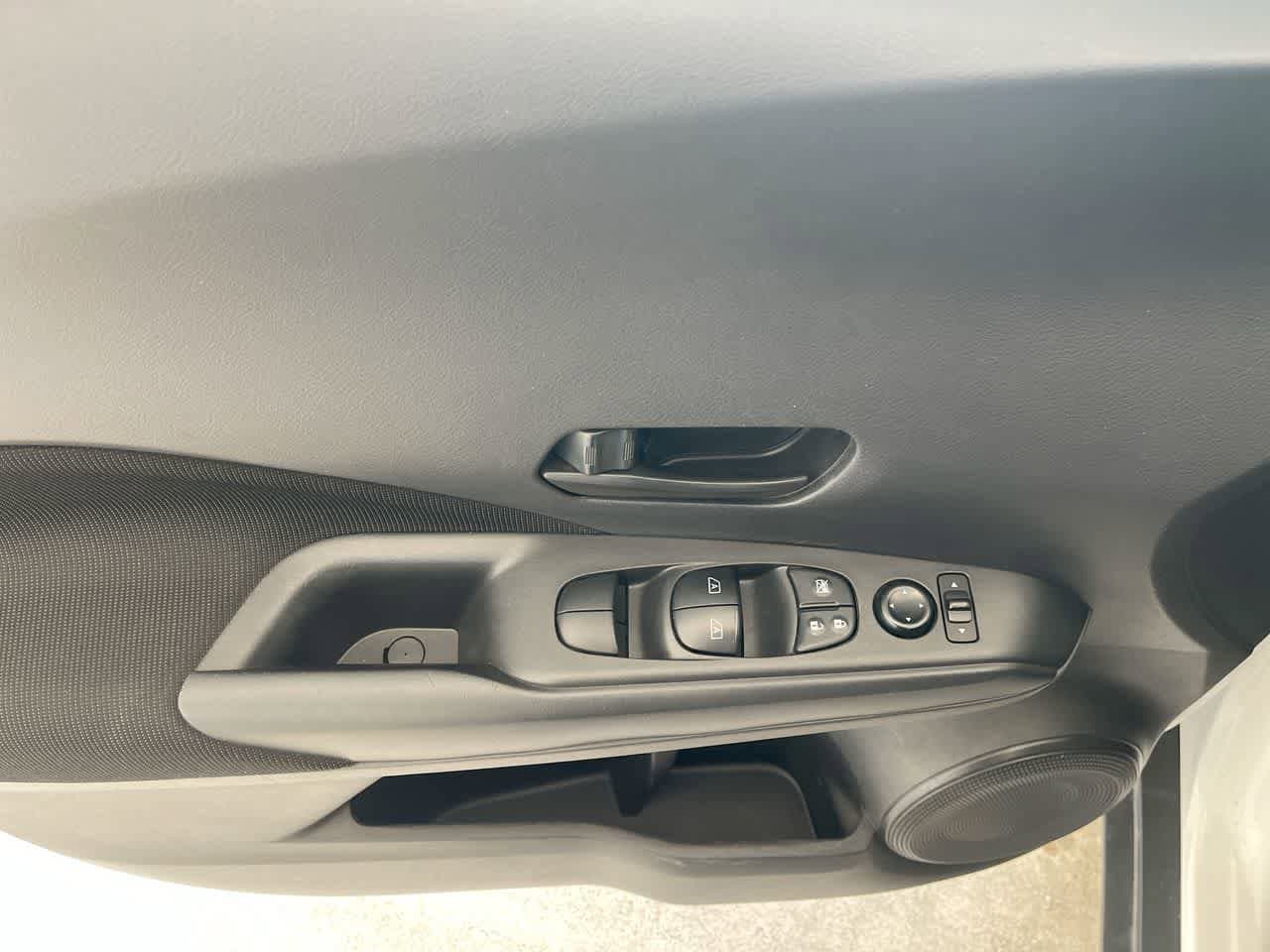 Thumbnail: 2022 Nissan Kicks - 13