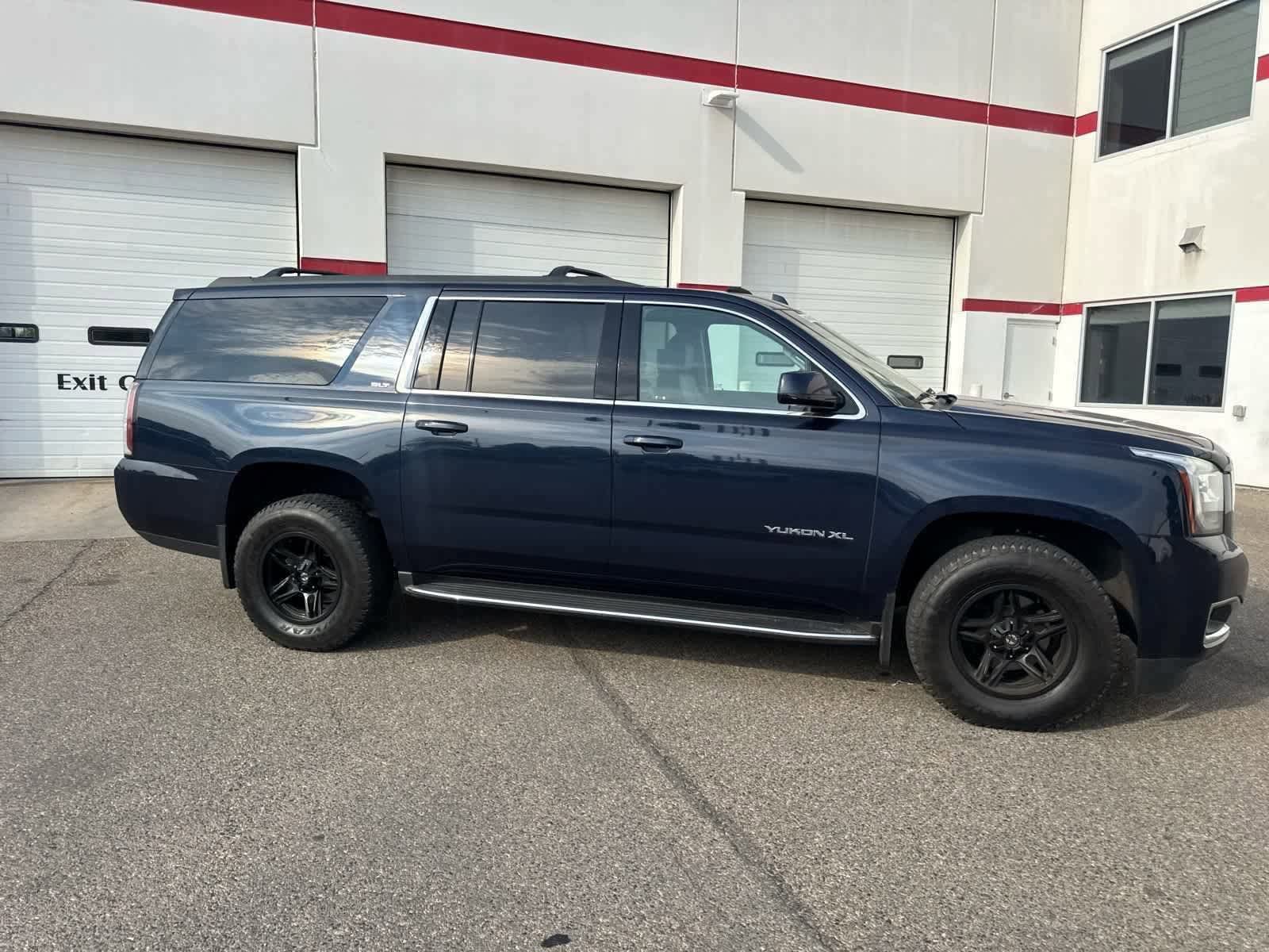 Thumbnail: 2019 GMC Yukon XL - 7
