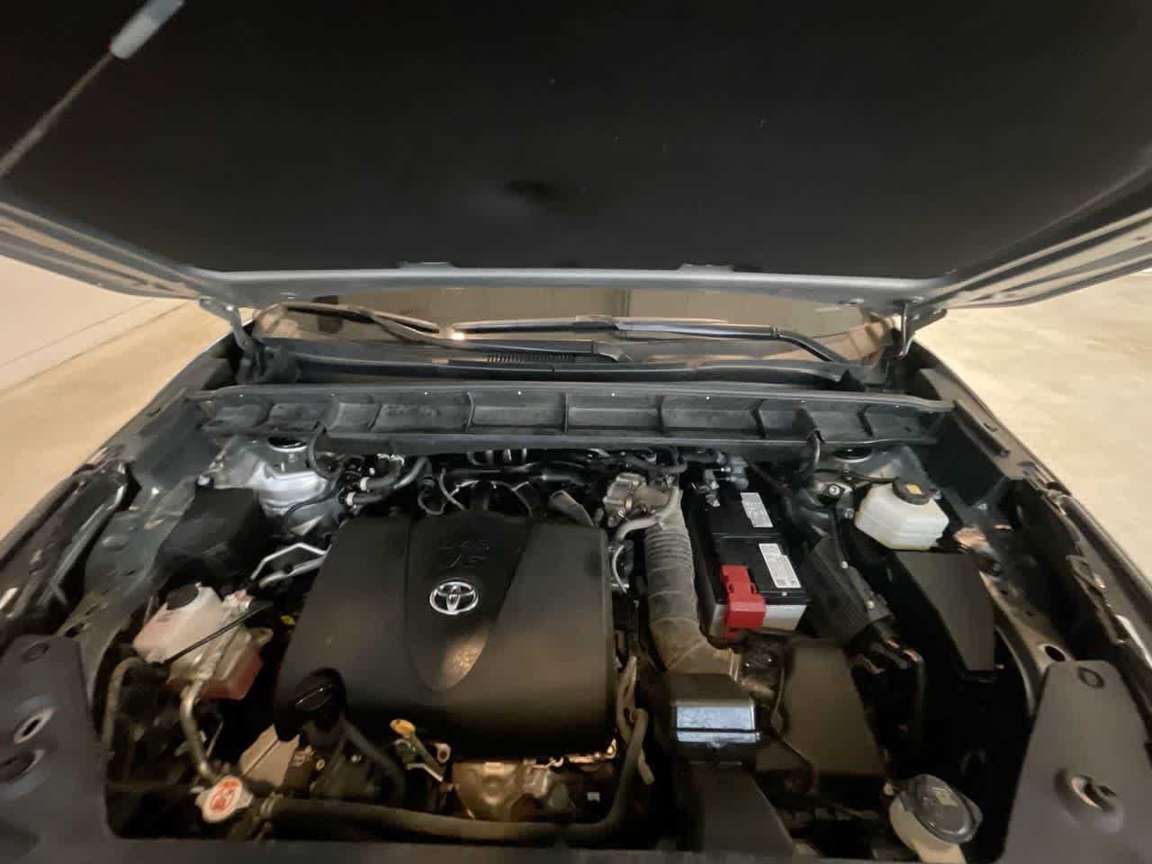 Thumbnail: 2022 Toyota Highlander - 27