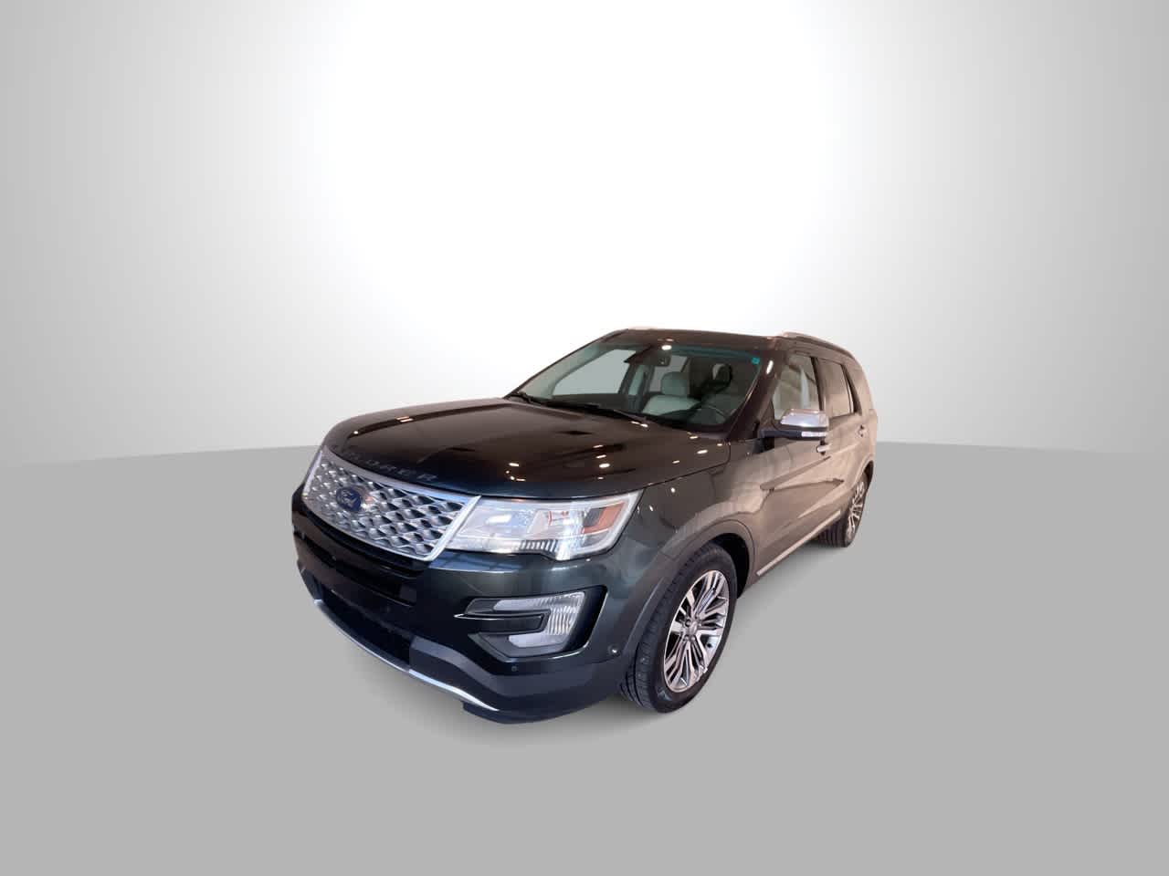 Thumbnail: 2016 Ford Explorer - 4