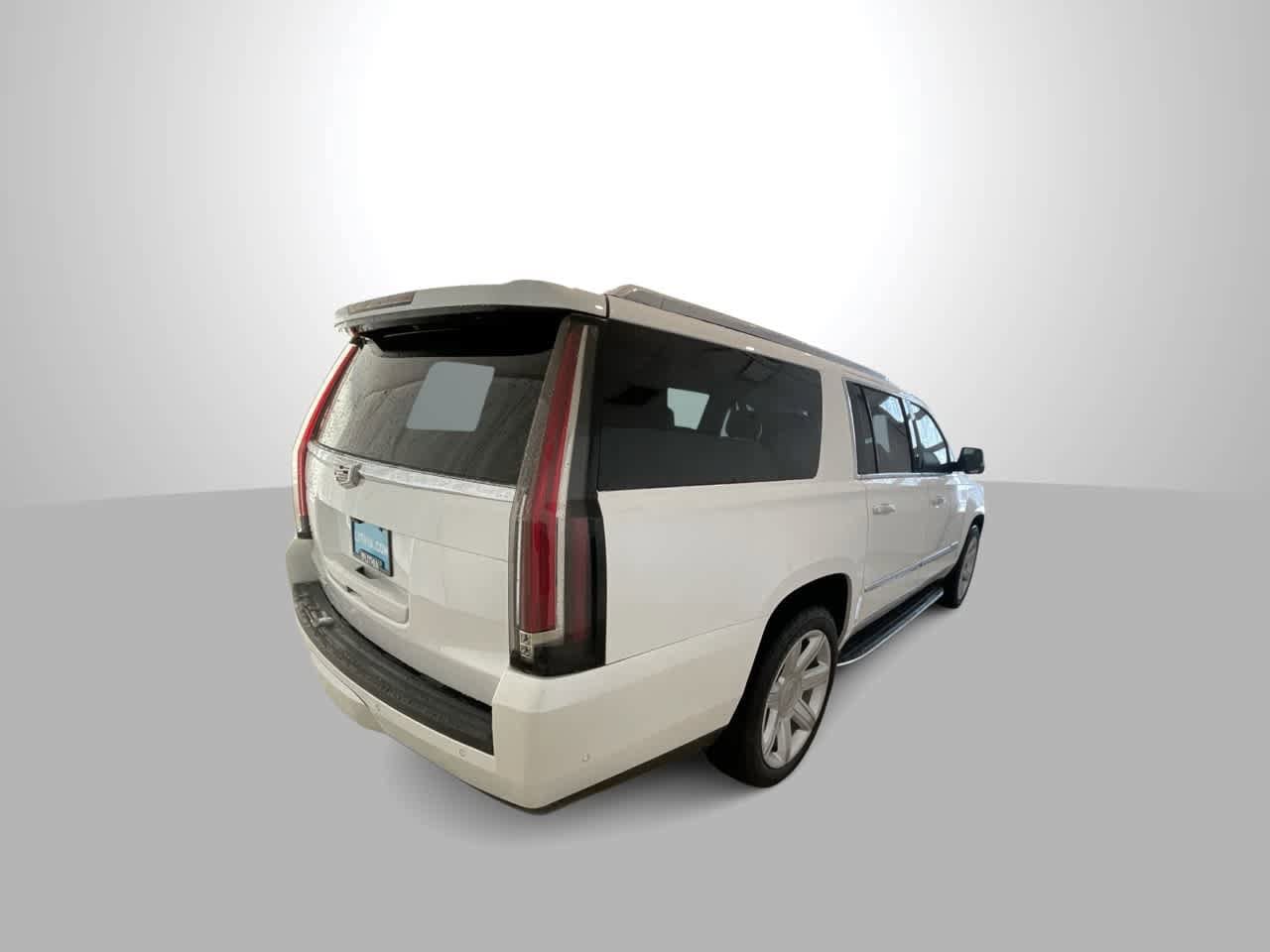 Thumbnail: 2019 Cadillac Escalade - 8