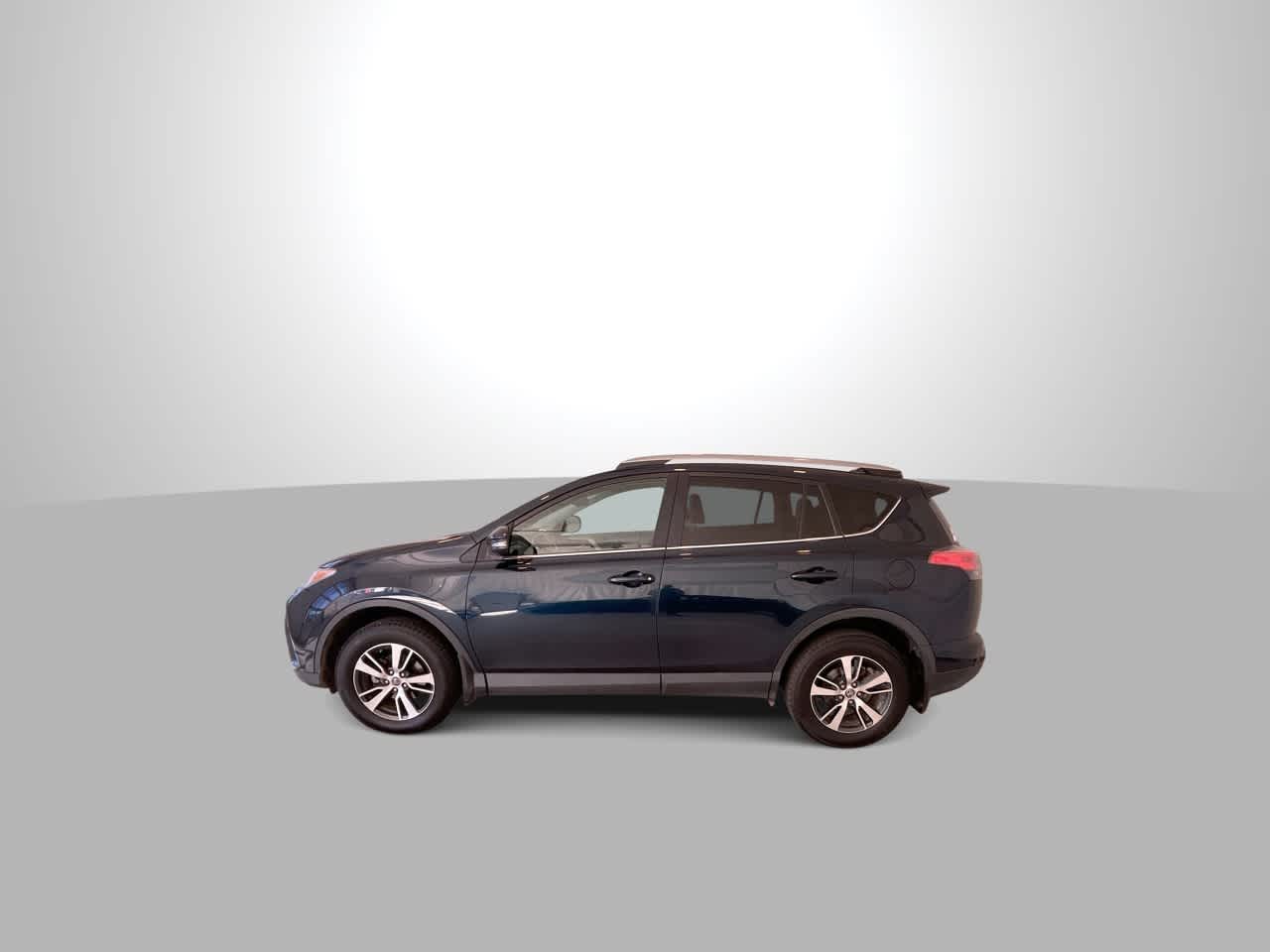 Thumbnail: 2018 Toyota RAV4 - 5