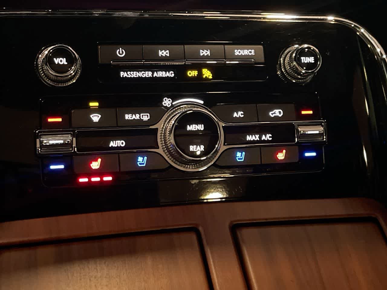 Thumbnail: 2019 Lincoln Navigator L - 19