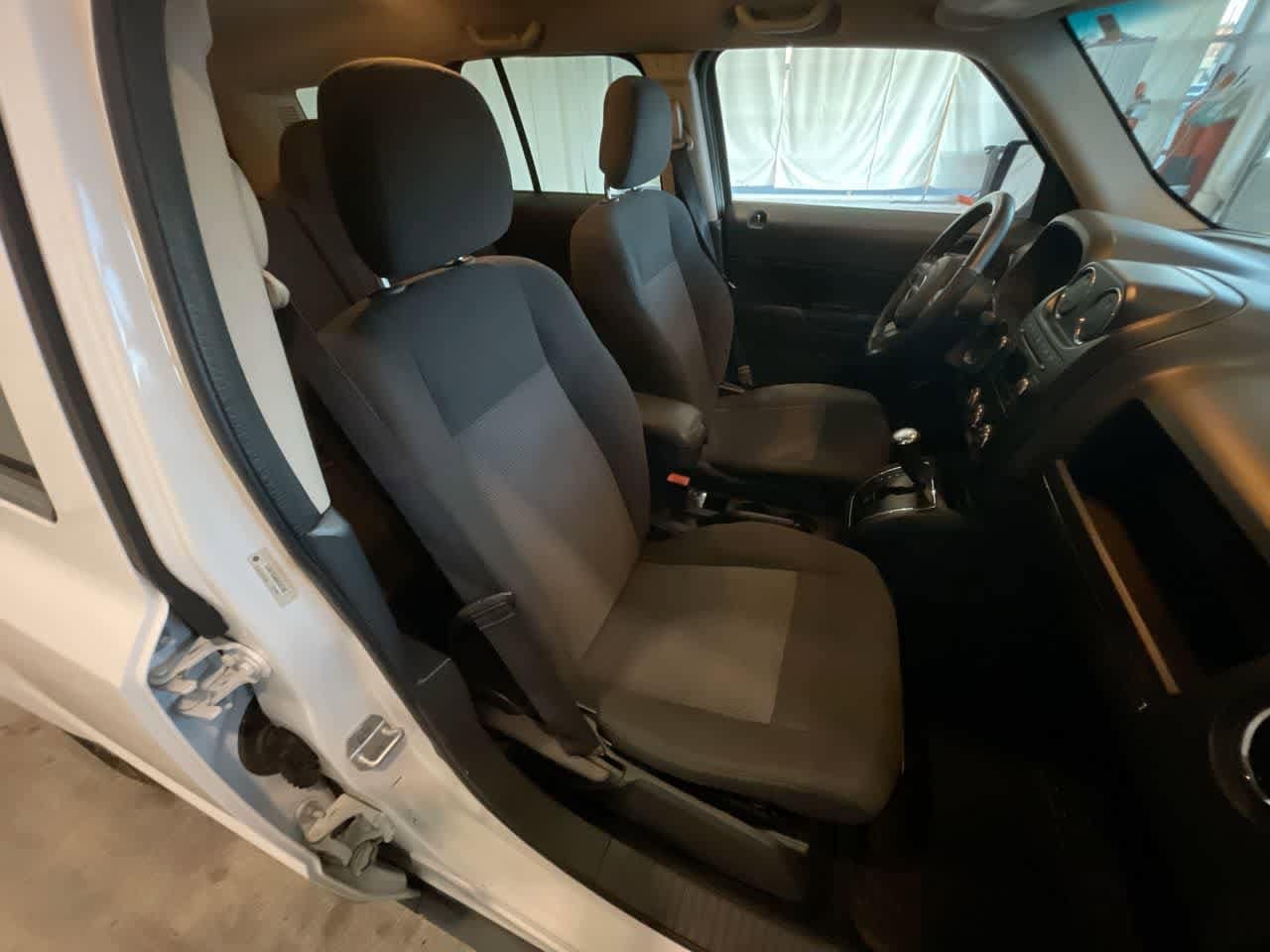 Thumbnail: 2011 Jeep Patriot - 22