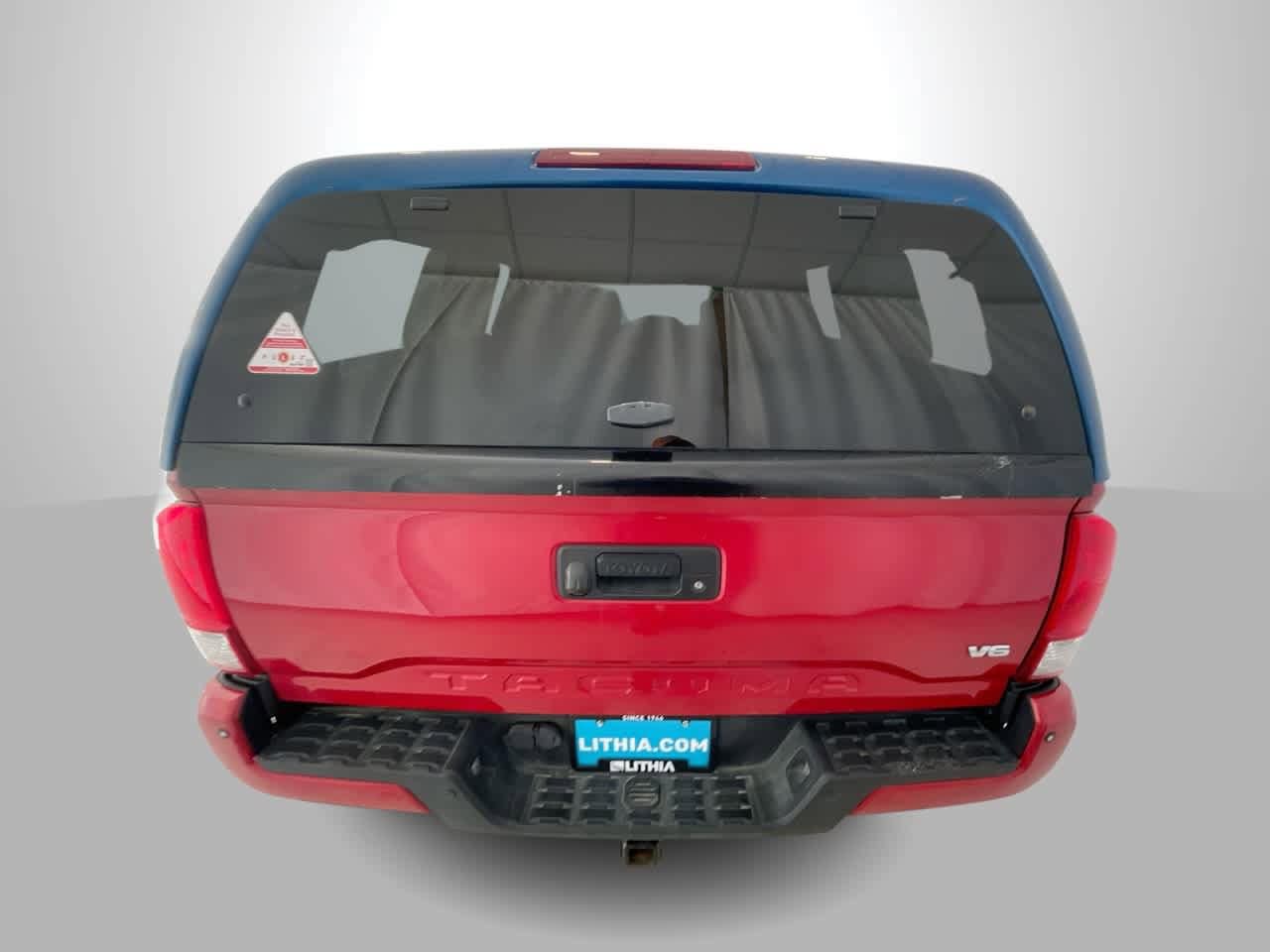 Thumbnail: 2017 Toyota Tacoma - 7