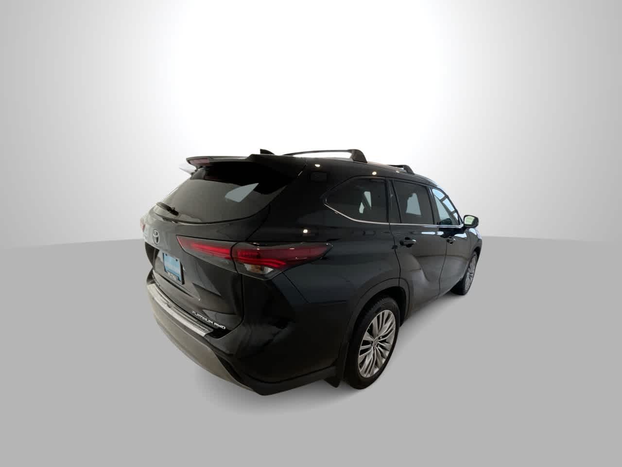 Thumbnail: 2024 Toyota Highlander - 7