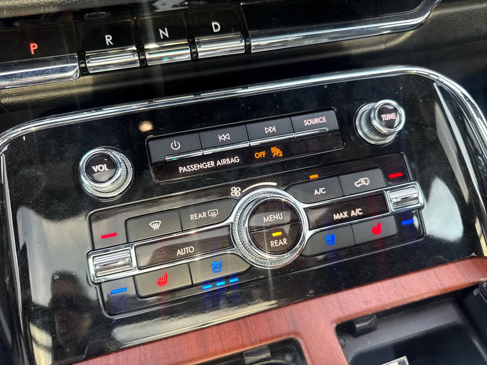 Thumbnail: 2019 Lincoln Navigator L - 34