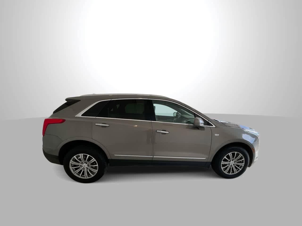 Thumbnail: 2018 Cadillac XT5 - 8
