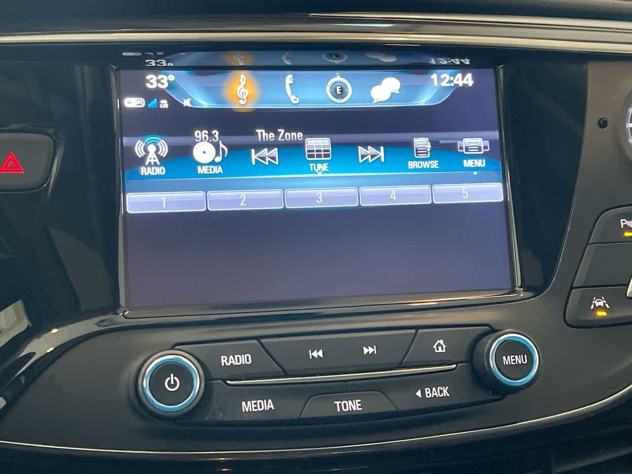 Thumbnail: 2017 Buick Envision - 16