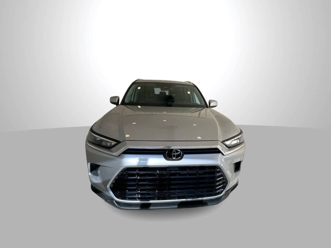 2024 Toyota Grand Highlander XLE photo 3