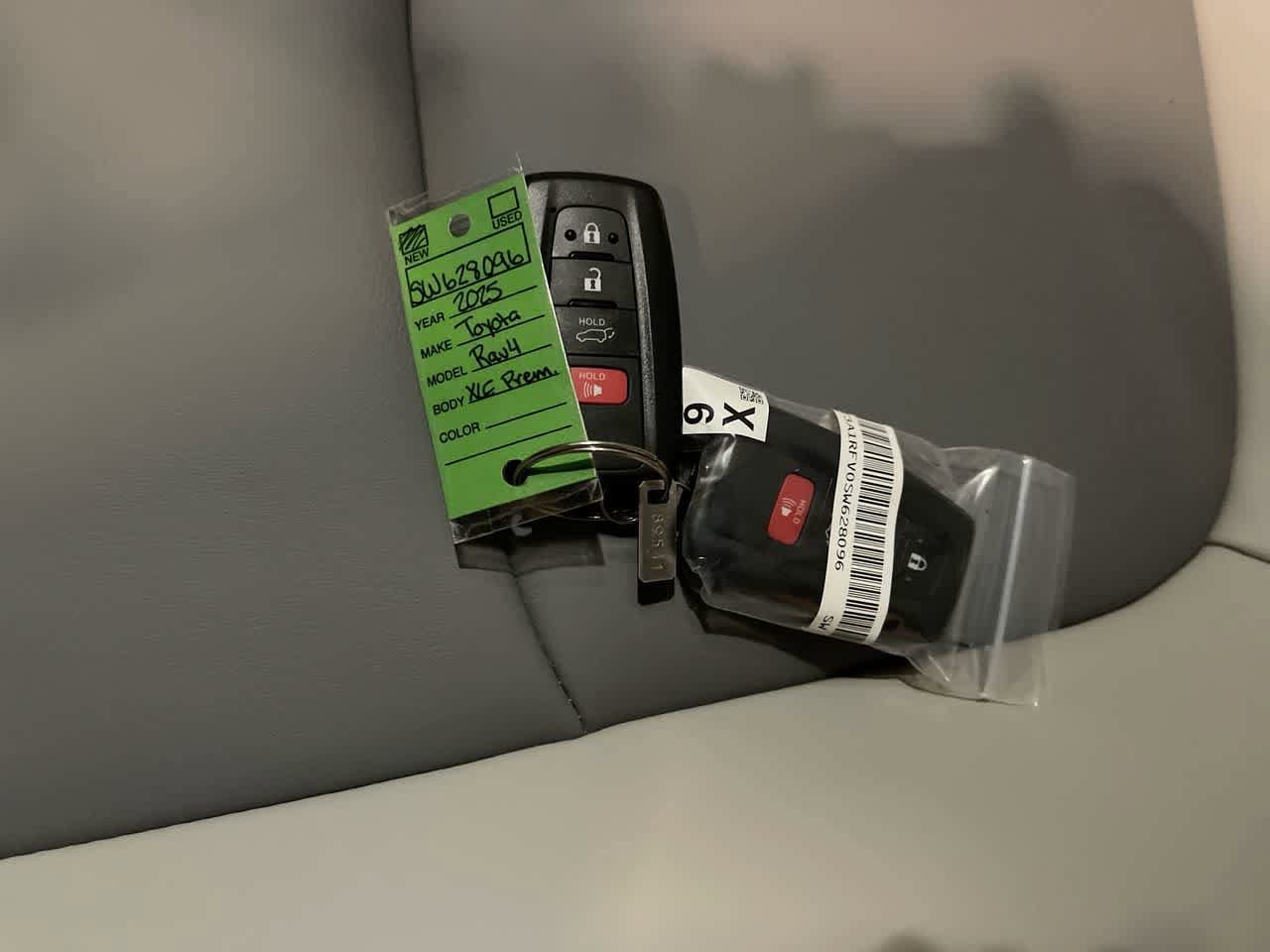 Thumbnail: 2025 Toyota RAV4 - 27