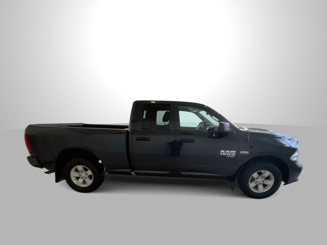 Thumbnail: 2020 RAM 1500 Classic - 9