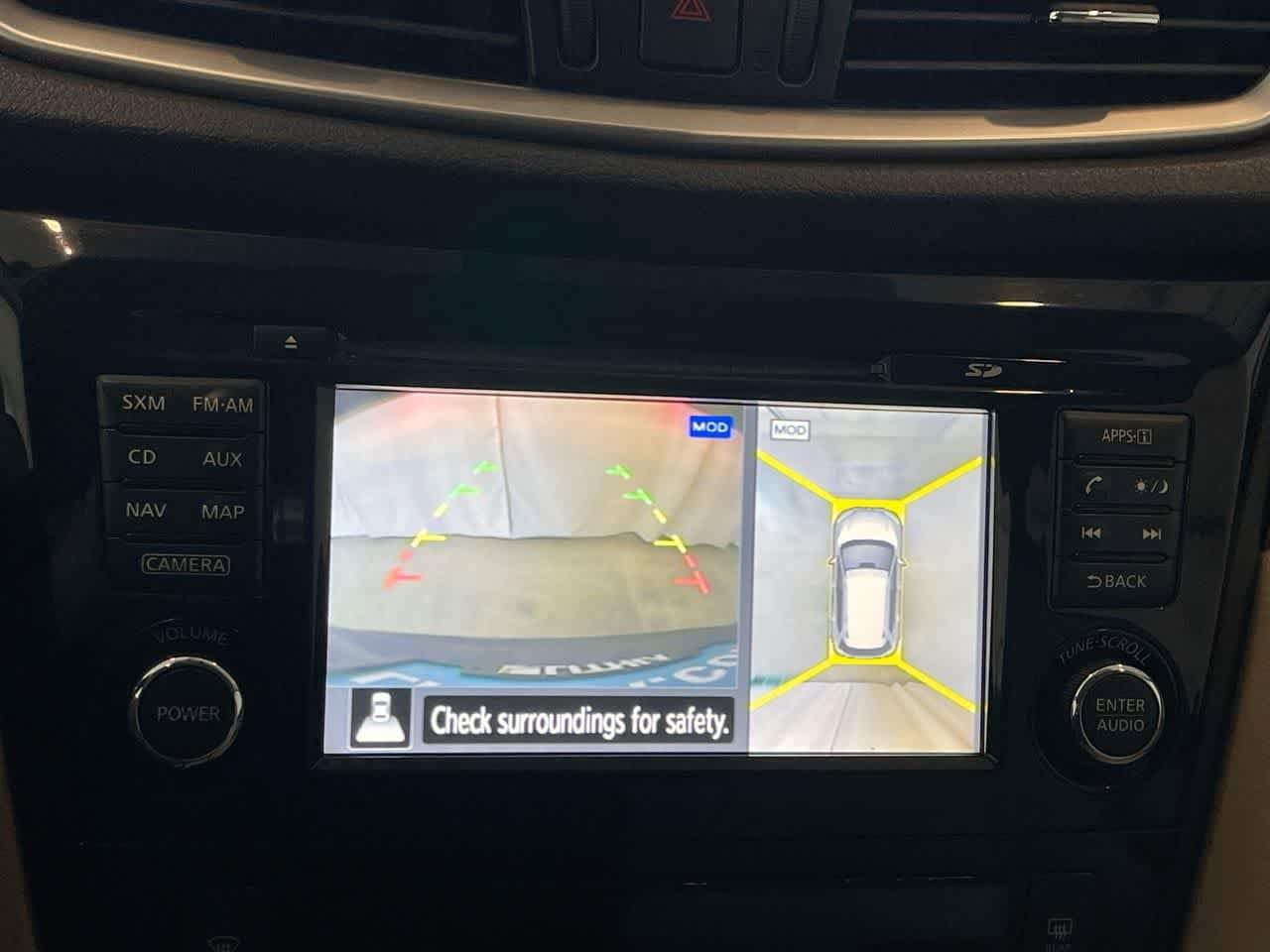 Thumbnail: 2015 Nissan Rogue - 17