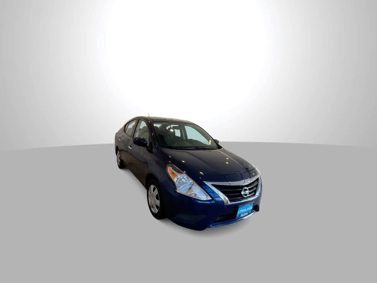 Thumbnail: 2019 Nissan Versa - 2