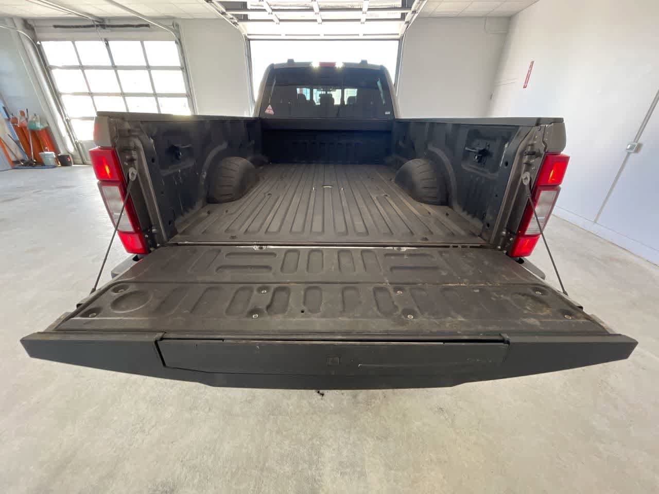 Thumbnail: 2022 Ford Econoline - 23