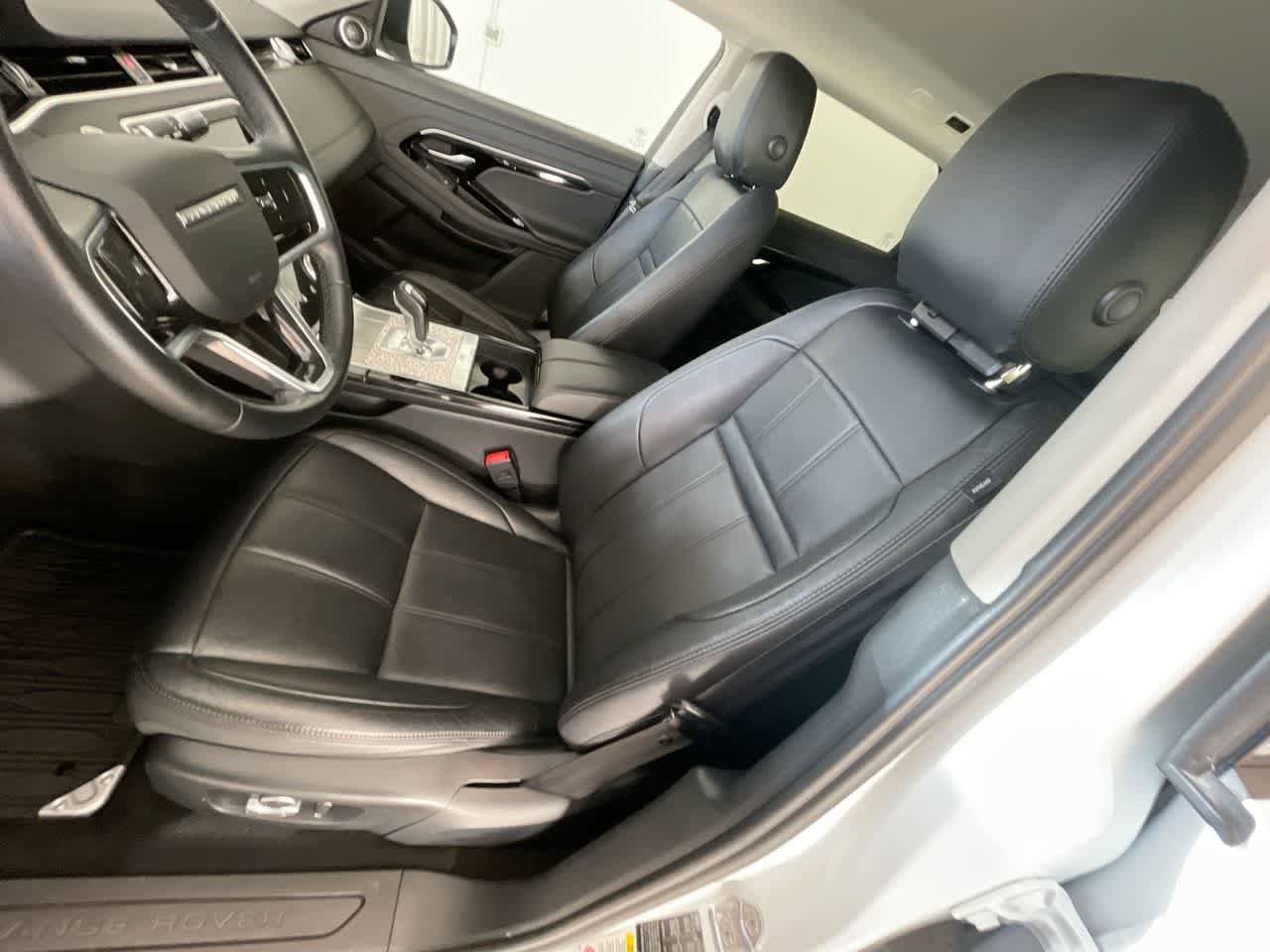 Thumbnail: 2022 Land Rover Range Rover Evoque - 11