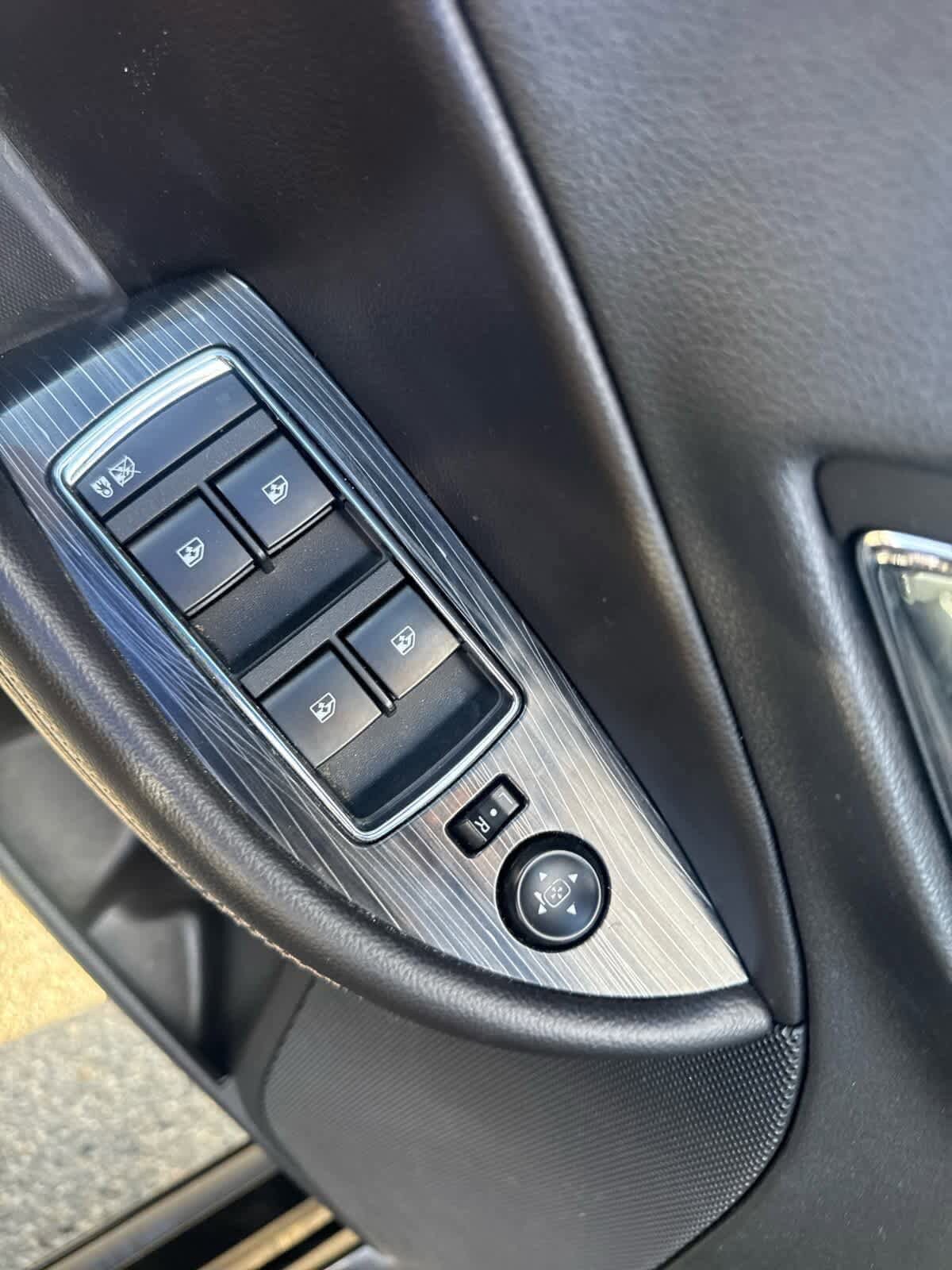 Thumbnail: 2016 Chevrolet Impala - 32