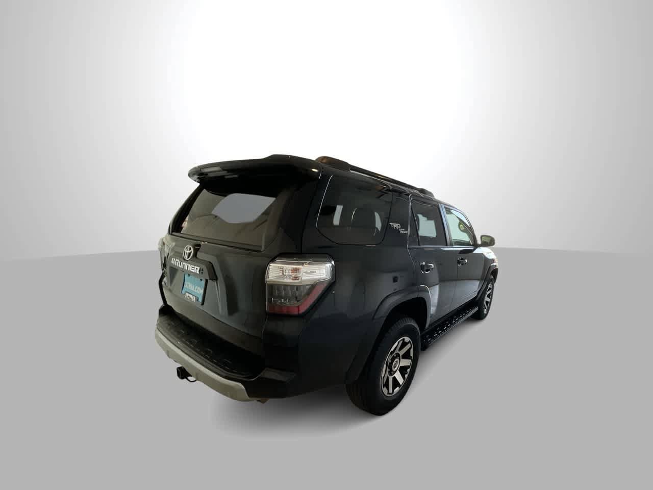 Thumbnail: 2020 Toyota 4Runner - 8