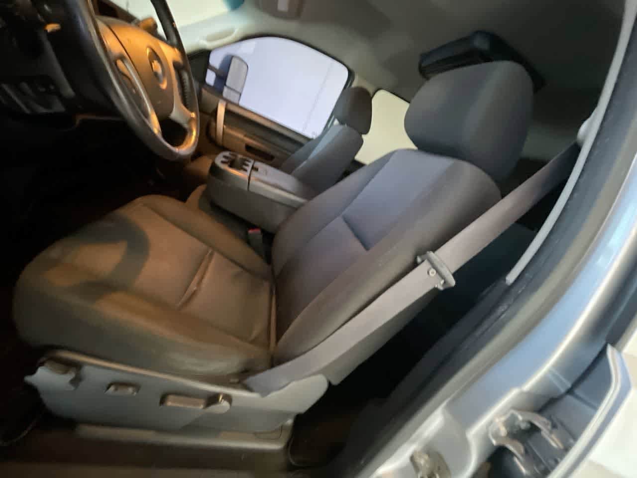 Thumbnail: 2011 Chevrolet Silverado 2500 - 11