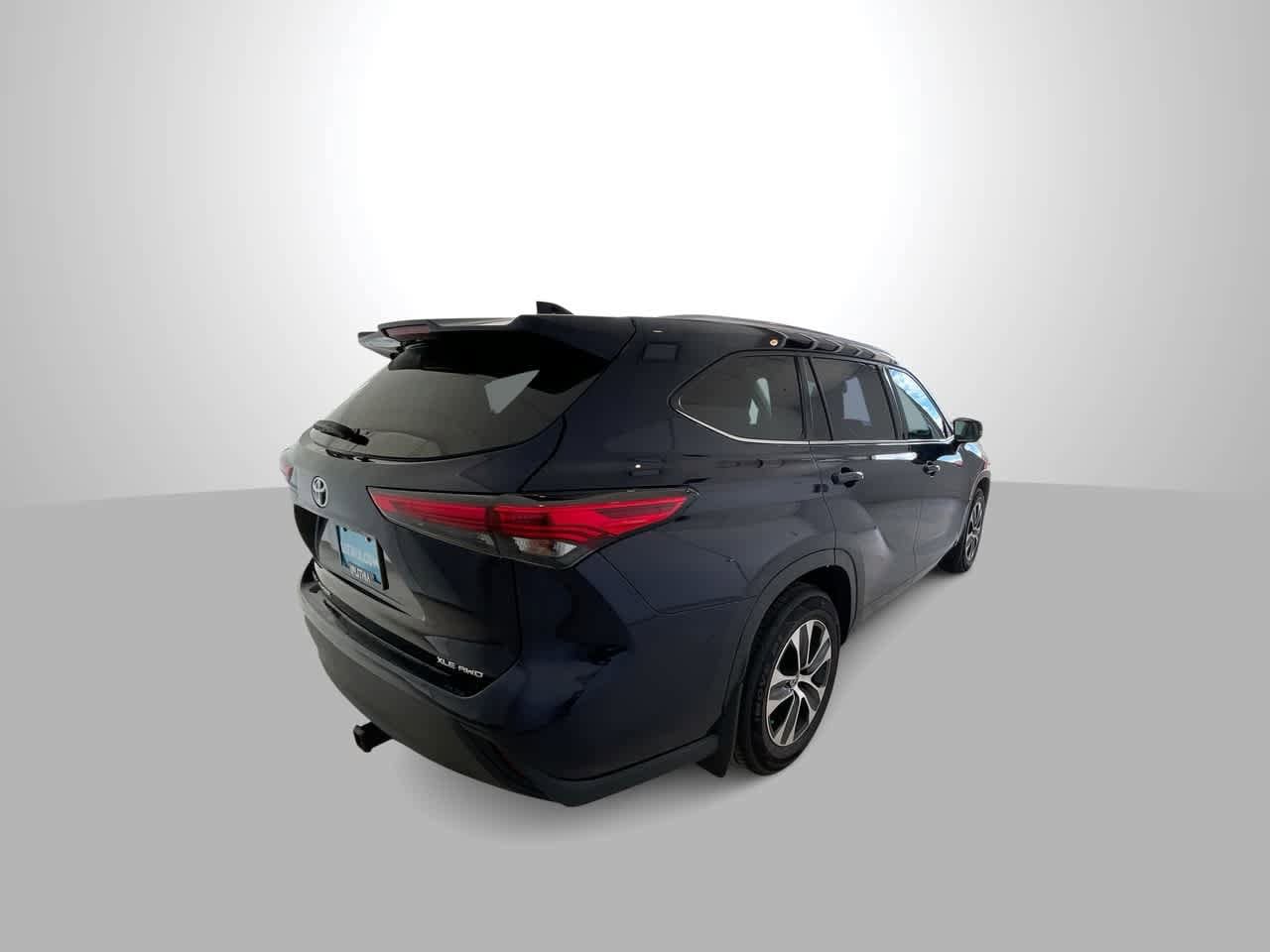 Thumbnail: 2021 Toyota Highlander - 8