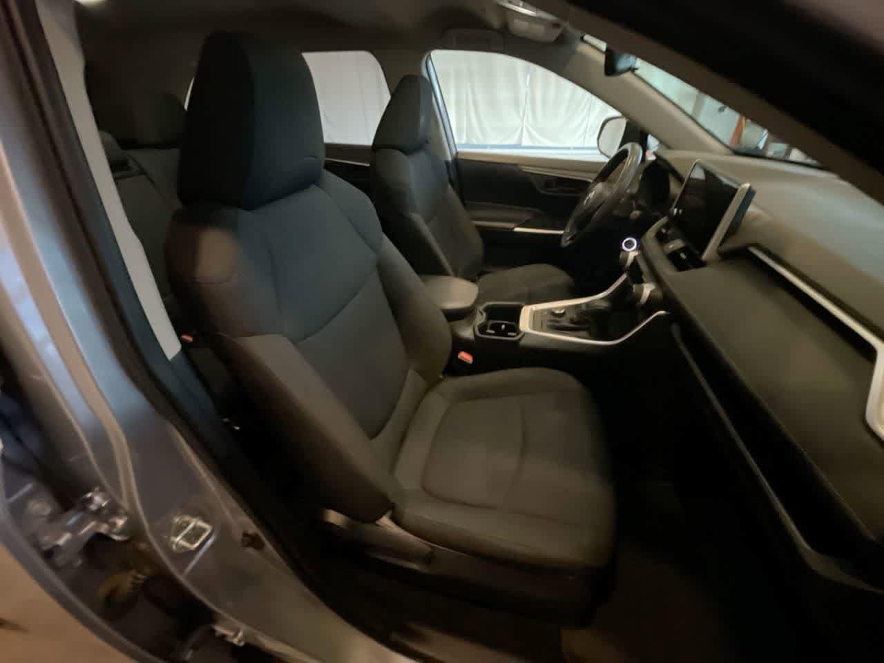 Thumbnail: 2024 Toyota RAV4 - 24