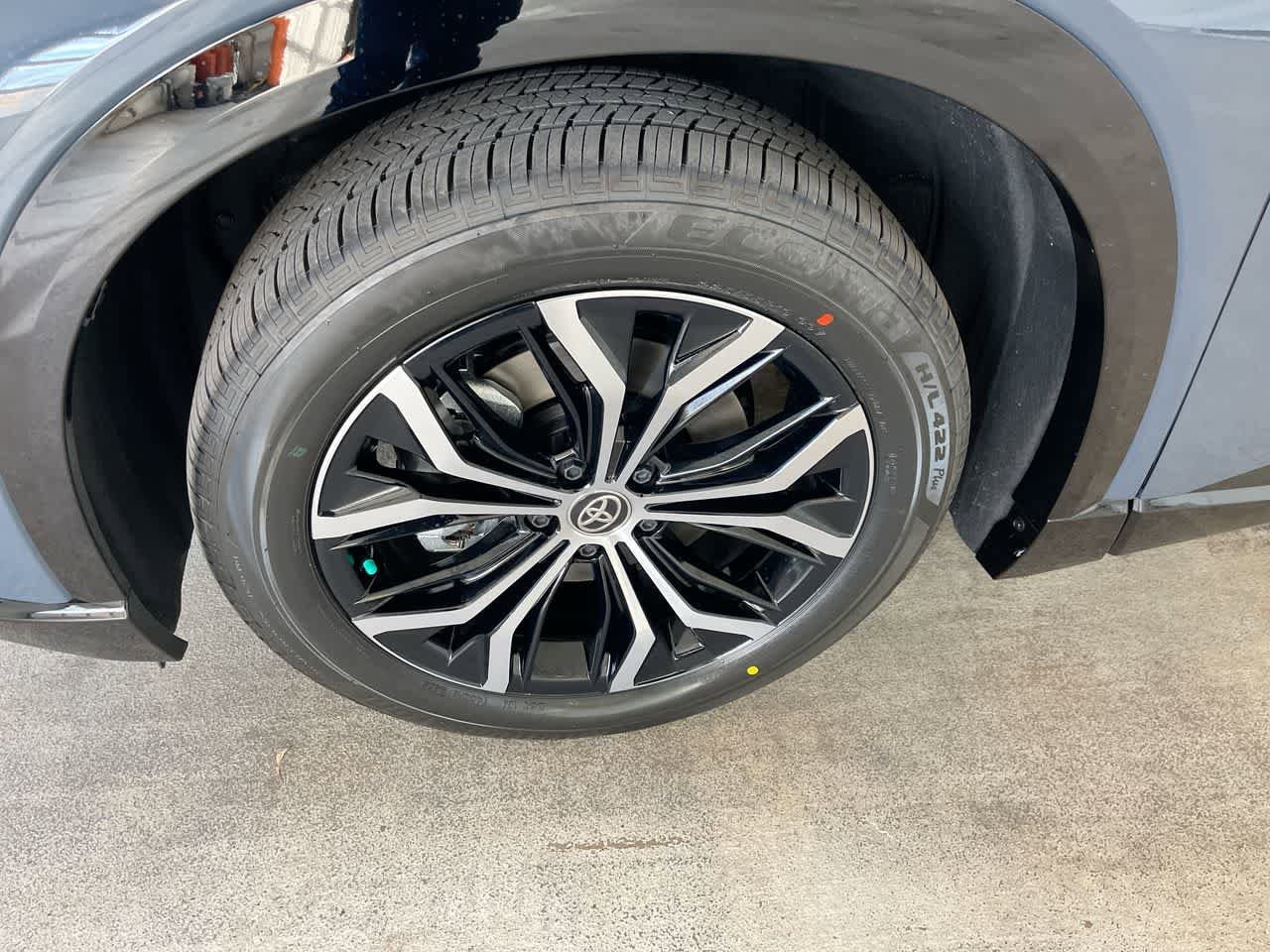 Thumbnail: 2026 Toyota Crown Signia - 10