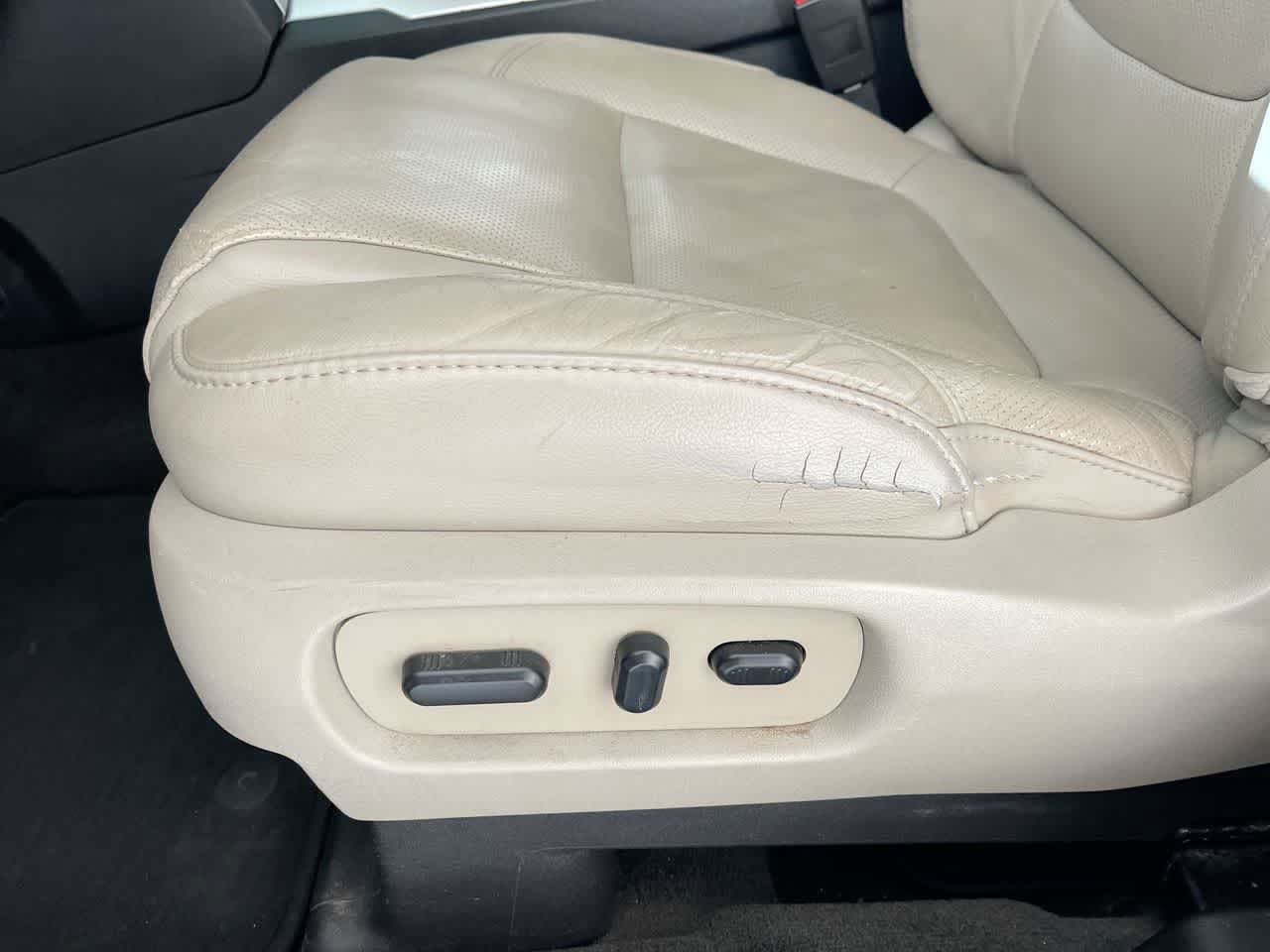 2014 Ford Explorer Limited 12