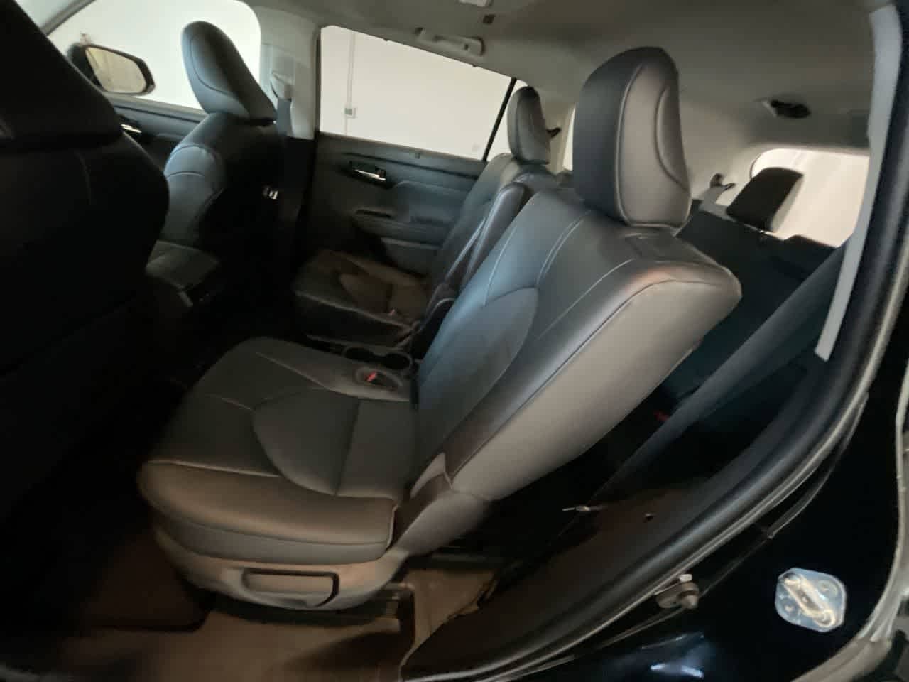 Thumbnail: 2022 Toyota Highlander - 23