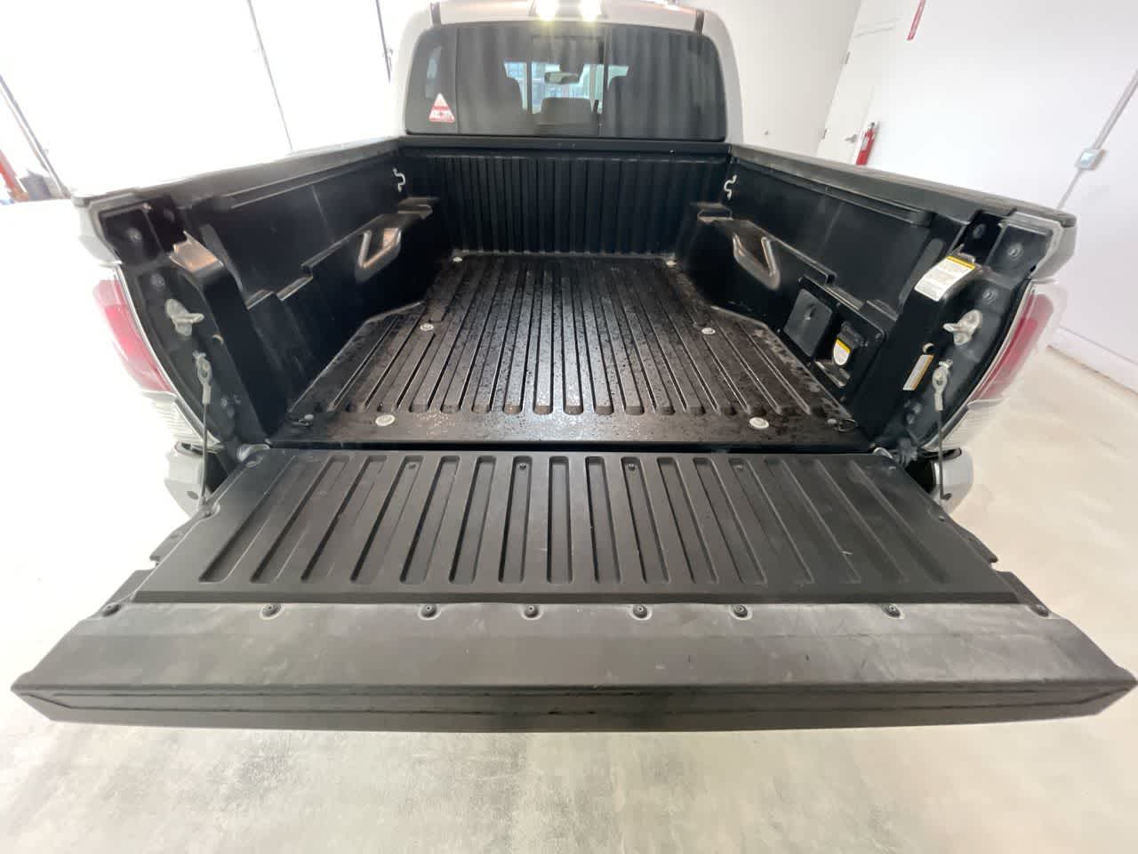 Thumbnail: 2021 Toyota Tacoma - 23