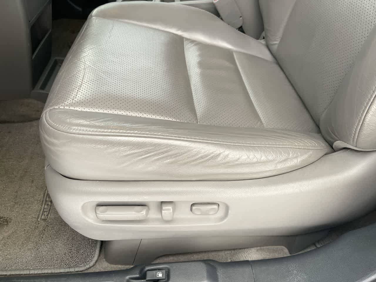 Thumbnail: 2011 Honda Ridgeline - 12