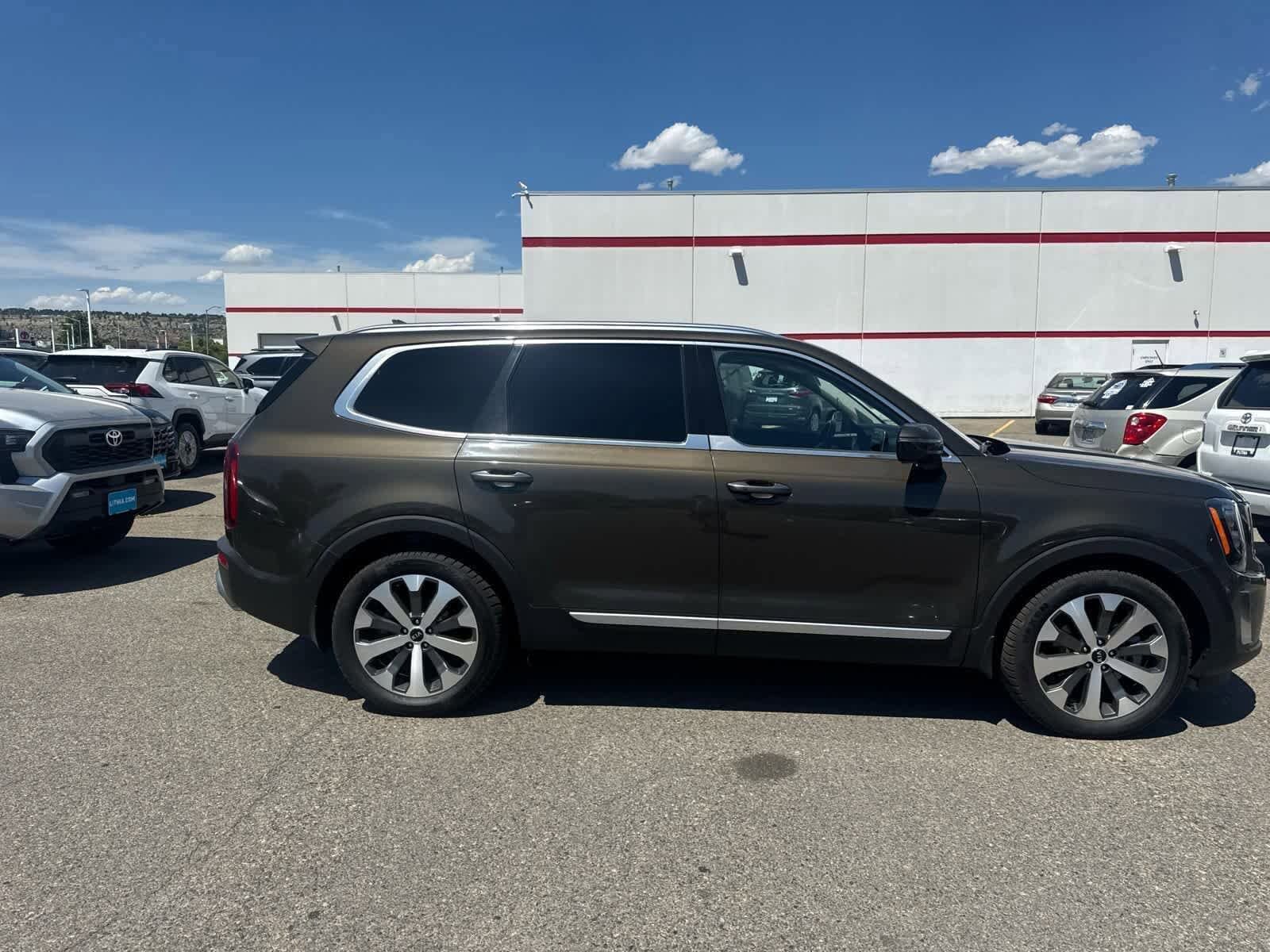 Thumbnail: 2021 Kia Telluride - 9