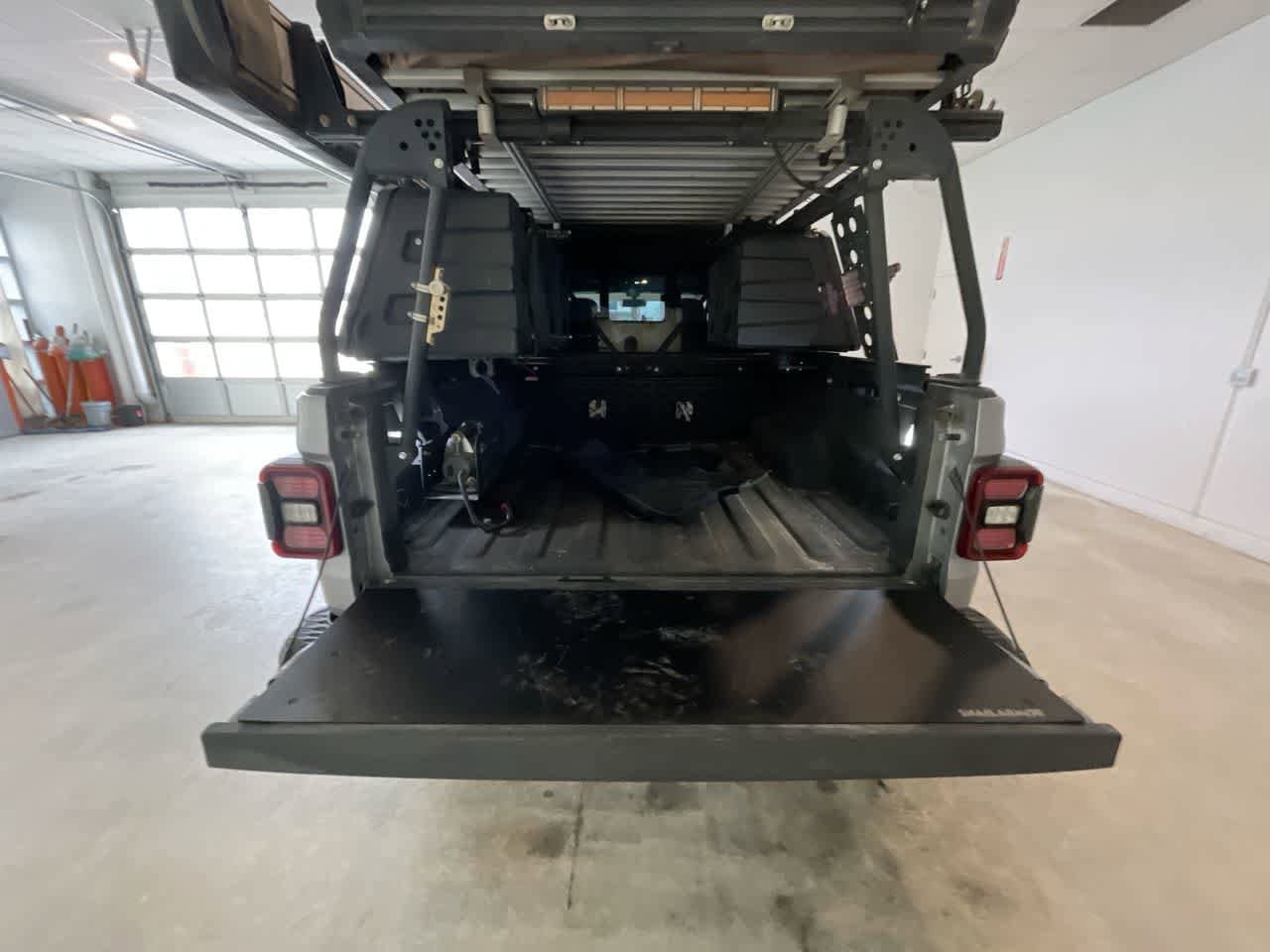 Thumbnail: 2020 Jeep Gladiator - 24