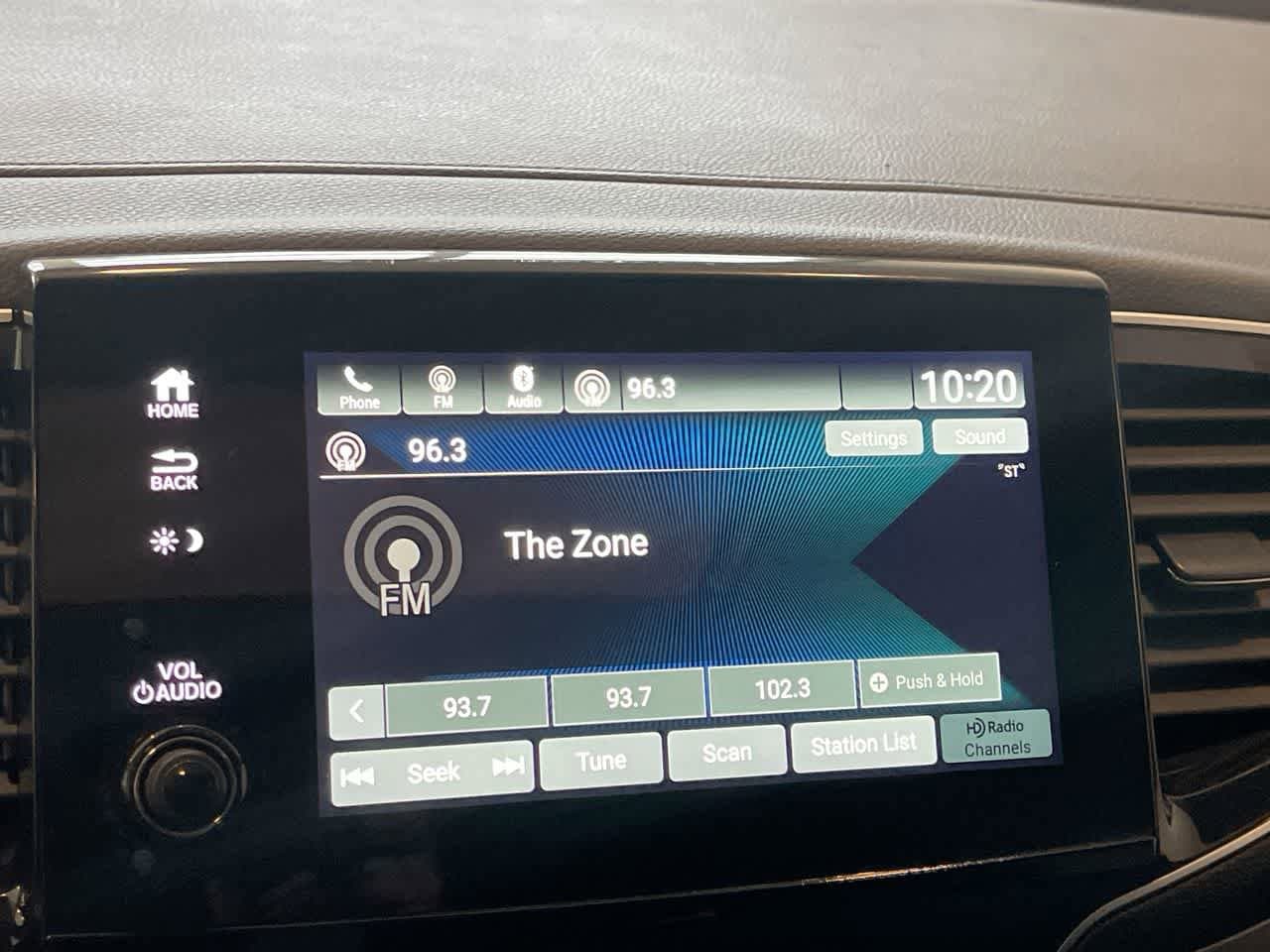 Thumbnail: 2020 Honda Pilot - 17