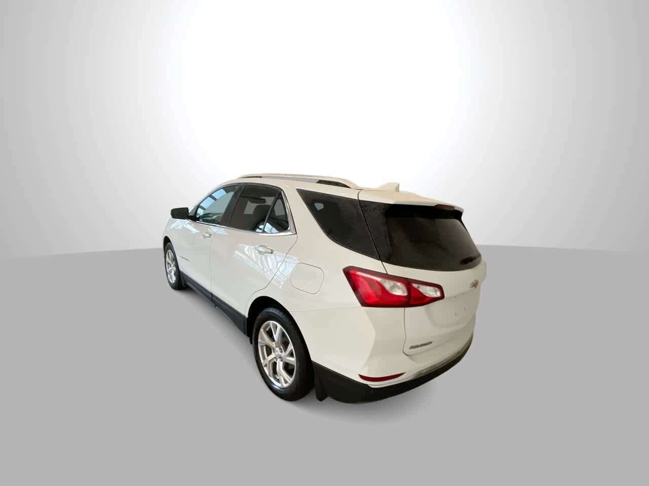 Thumbnail: 2021 Chevrolet Equinox - 6