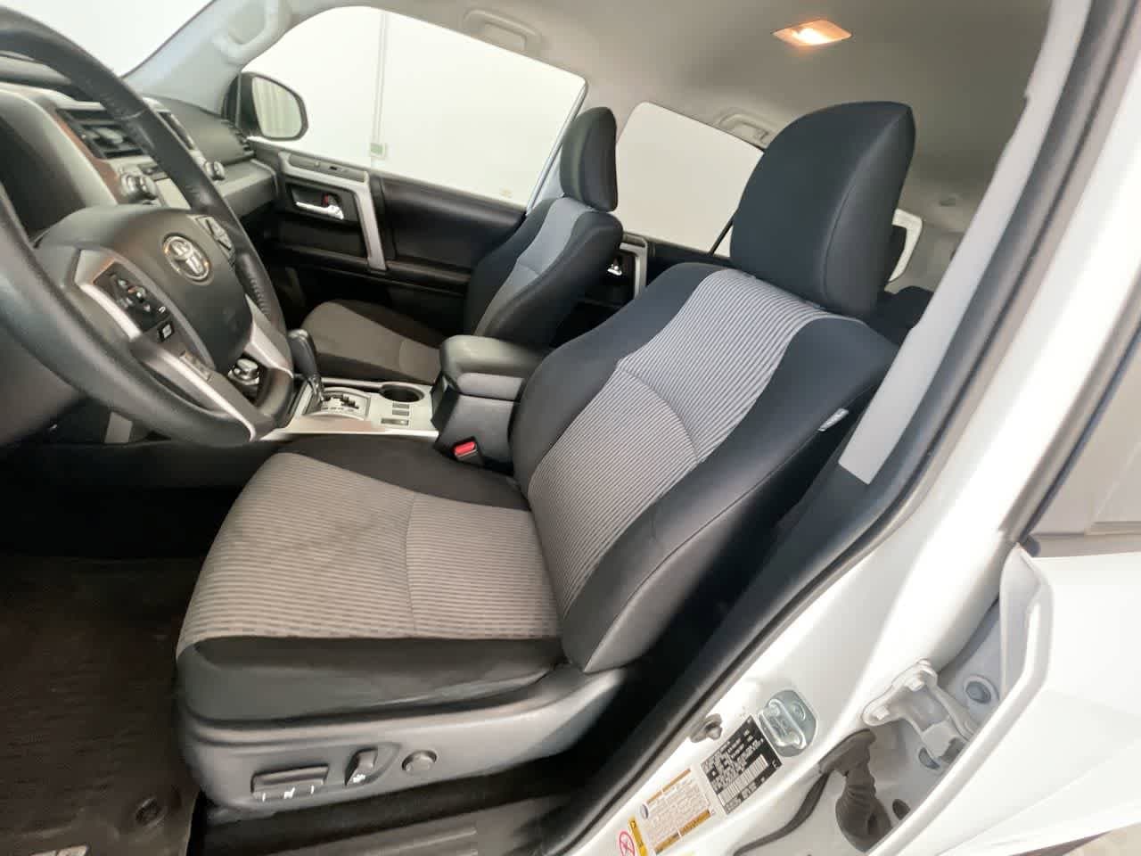 Thumbnail: 2017 Toyota 4Runner - 11