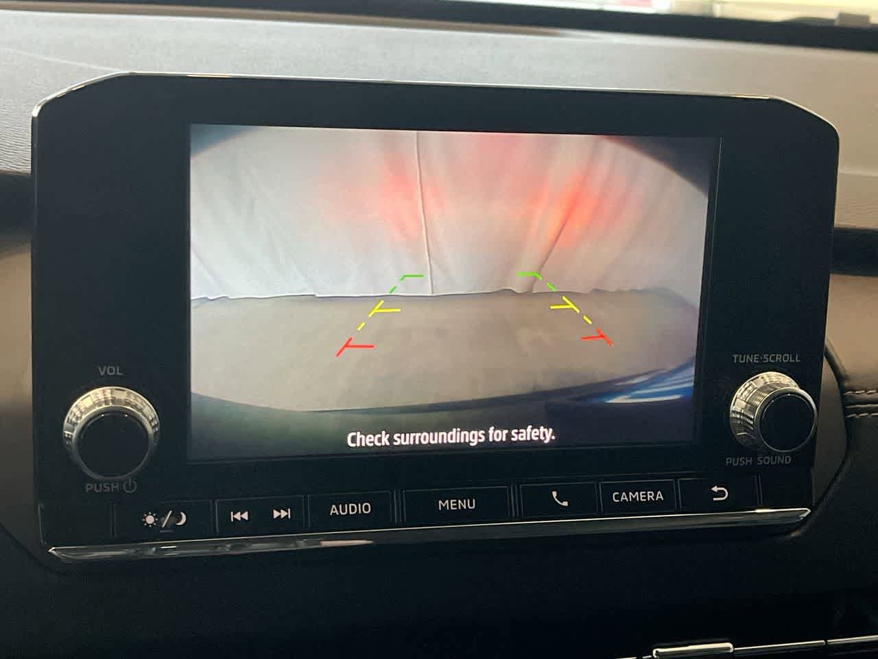 Thumbnail: 2022 Mitsubishi Outlander - 17