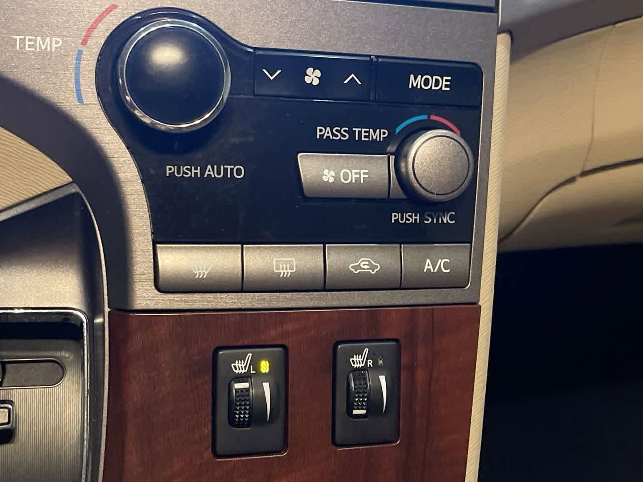 Thumbnail: 2009 Toyota Venza - 19