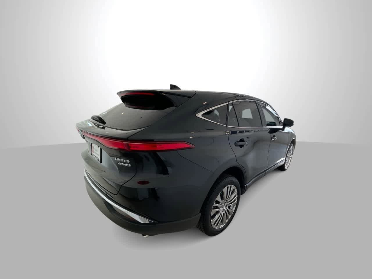 Thumbnail: 2021 Toyota Venza - 8