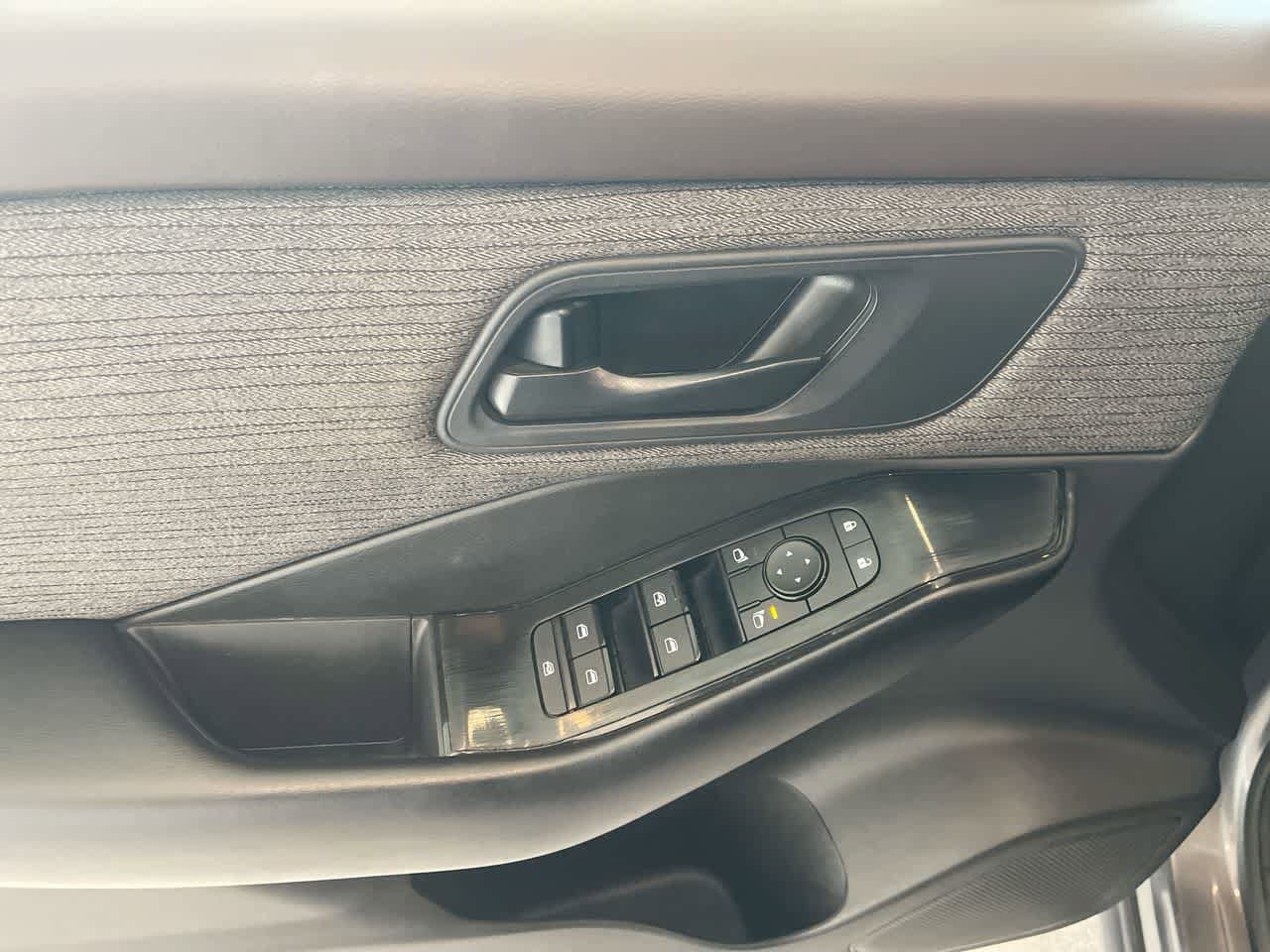 Thumbnail: 2023 Nissan Rogue - 13