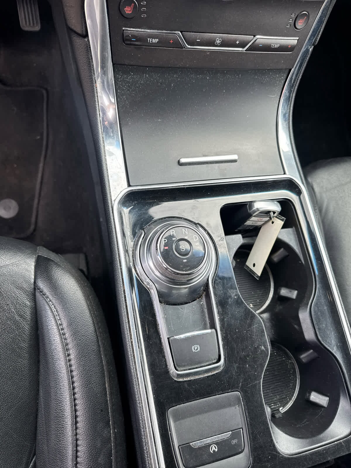 2019 Ford Edge Titanium 35