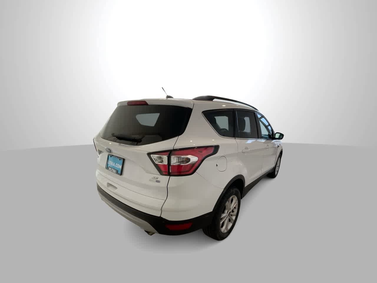 Thumbnail: 2017 Ford Escape - 8