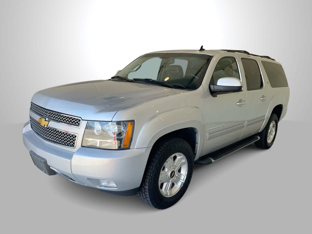 2014 Chevrolet Suburban 4WD 1500 LT's photo