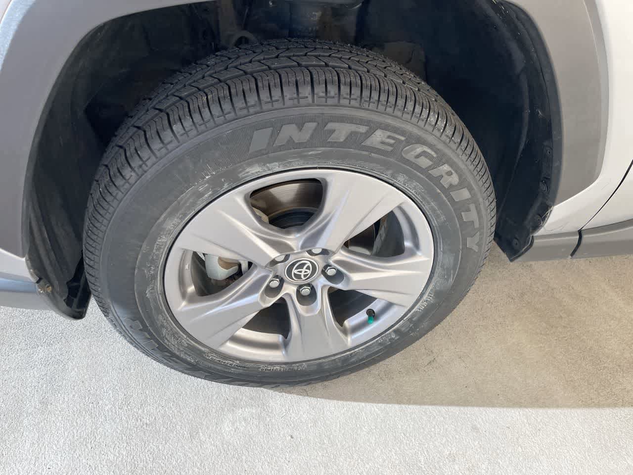 Thumbnail: 2022 Toyota RAV4 - 10