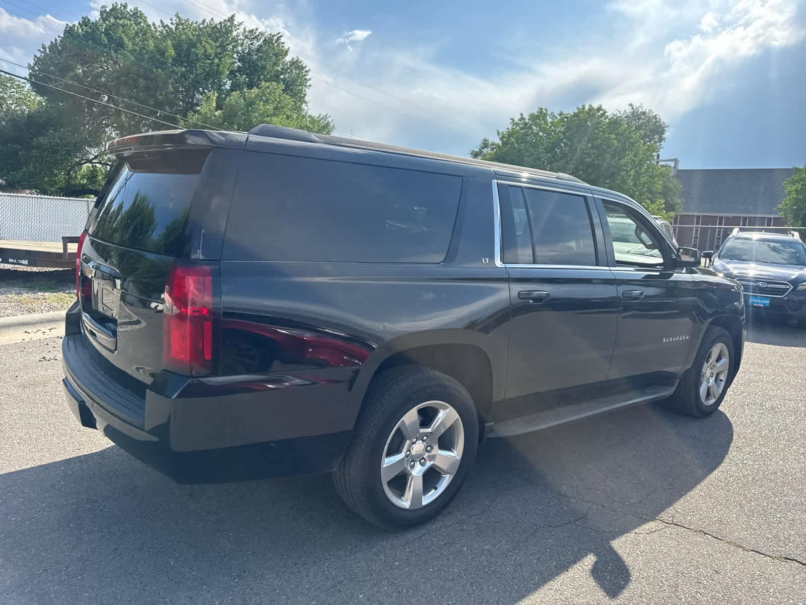 Thumbnail: 2018 Chevrolet Suburban - 11